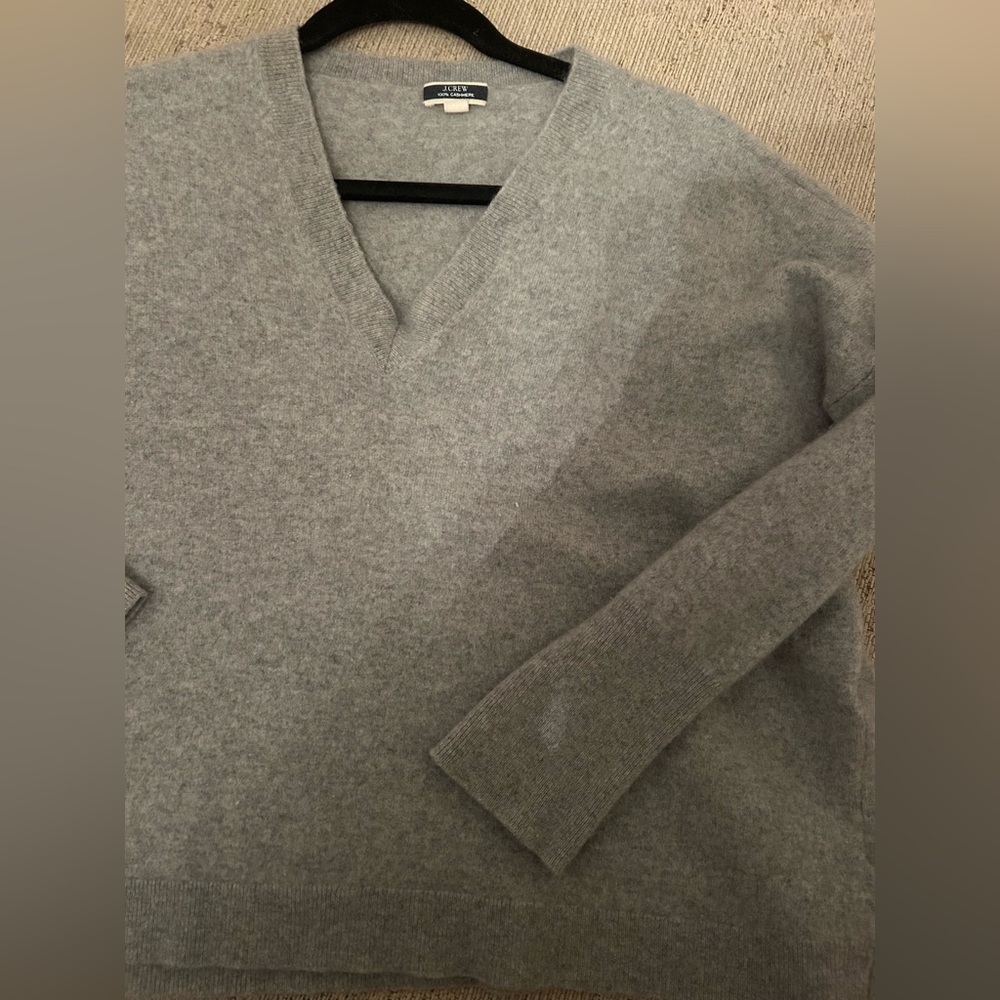 J crew cashmere v neck sweater
